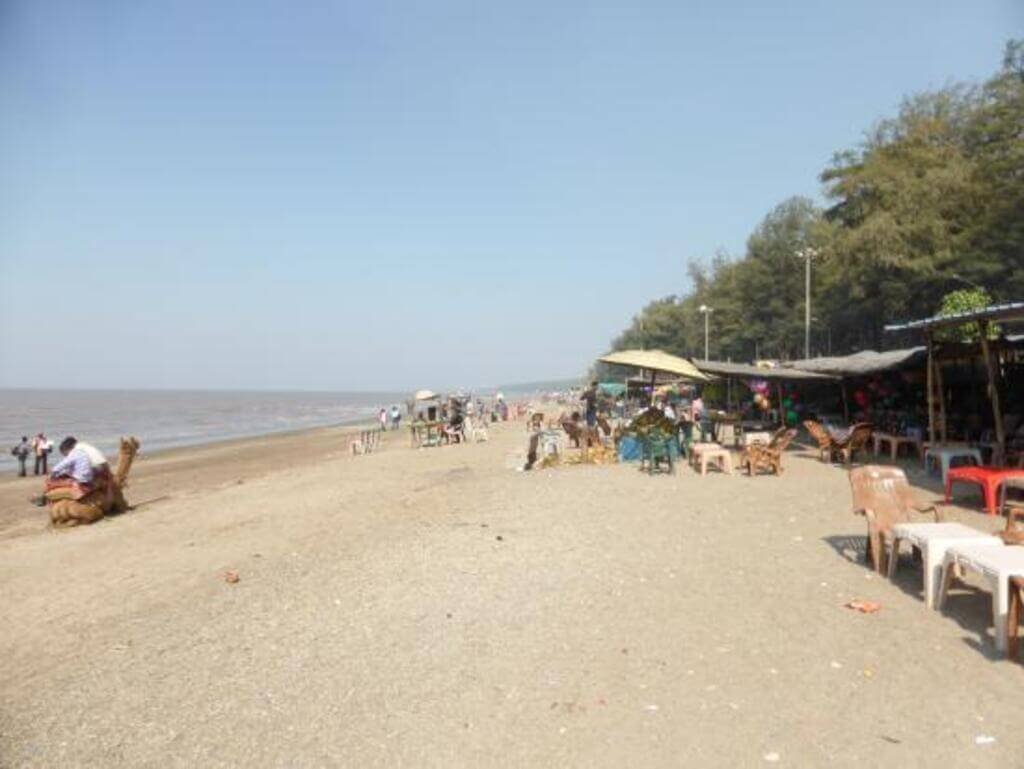 Jampore beach in Daman: places to visit in daman