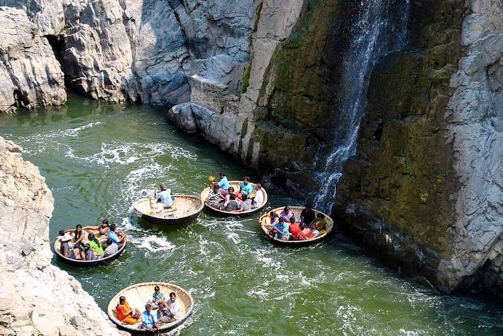 Hogenakkal : Waterfall Near Bangalore 